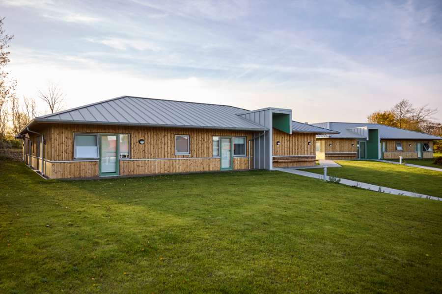 Moderne tagløsning fuldender efterskolebyggeri, Rågelund Efterskole, Rågelundvej 179, 5240 Odense NØ